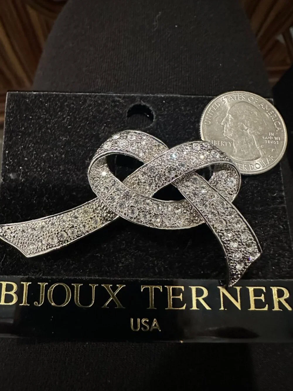 New Old Stock Bijoux Terner Silver Tone Crystal Knot Brooch Pin Vintage